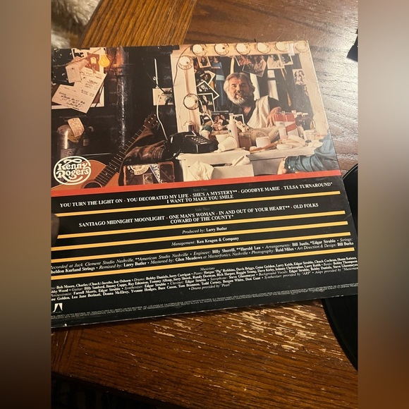 Kenny Rogers 1979 Kenny Vintage Vinyl Album - Picture 2 of 6
